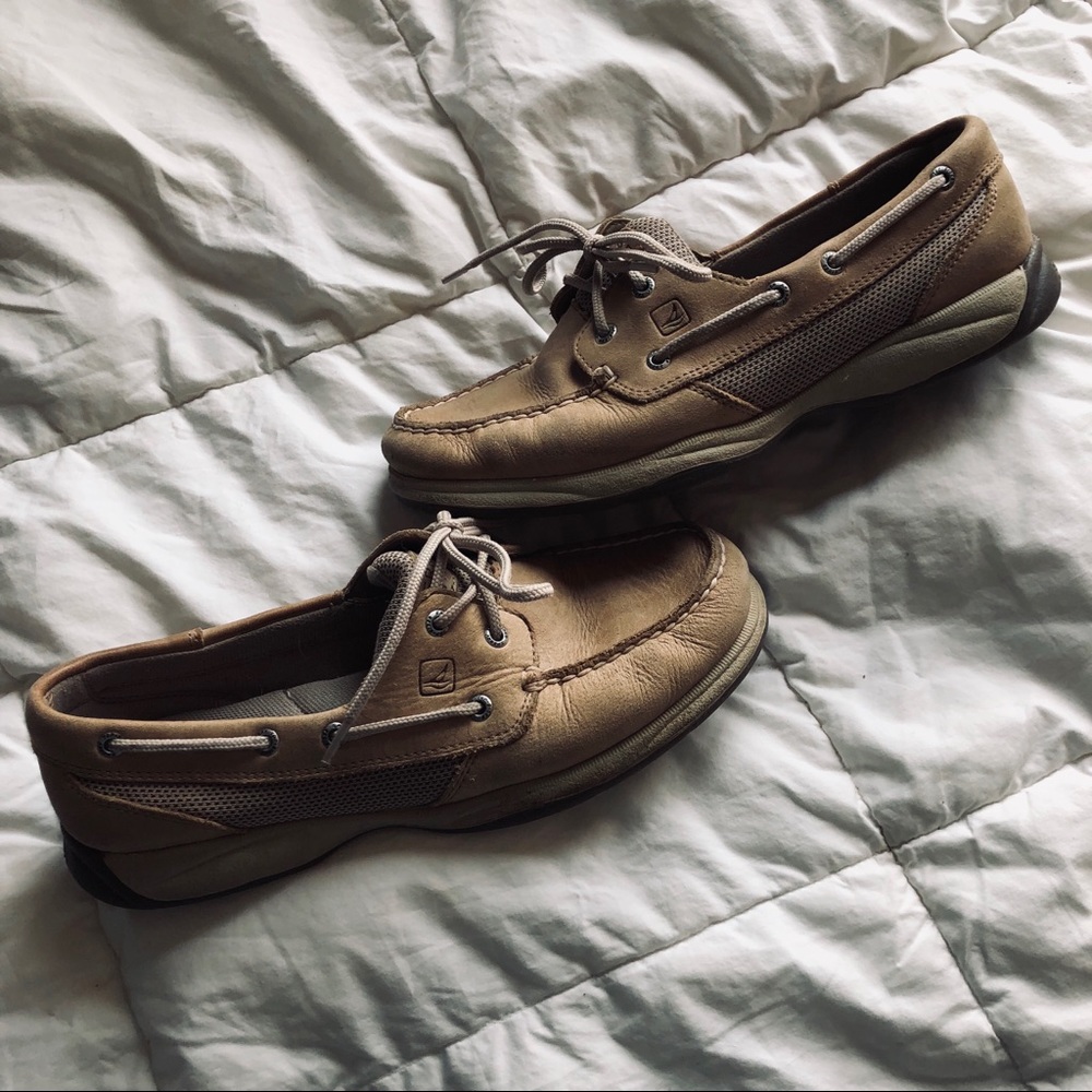 Sperry Topsider boat shoes